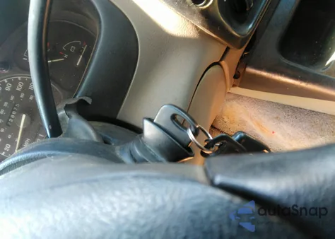 1998 Ford Explorer Eddie Bauer/Limited/Xl/Xlt from USA, damaged, VIN 1FMZU34E8WZC02152